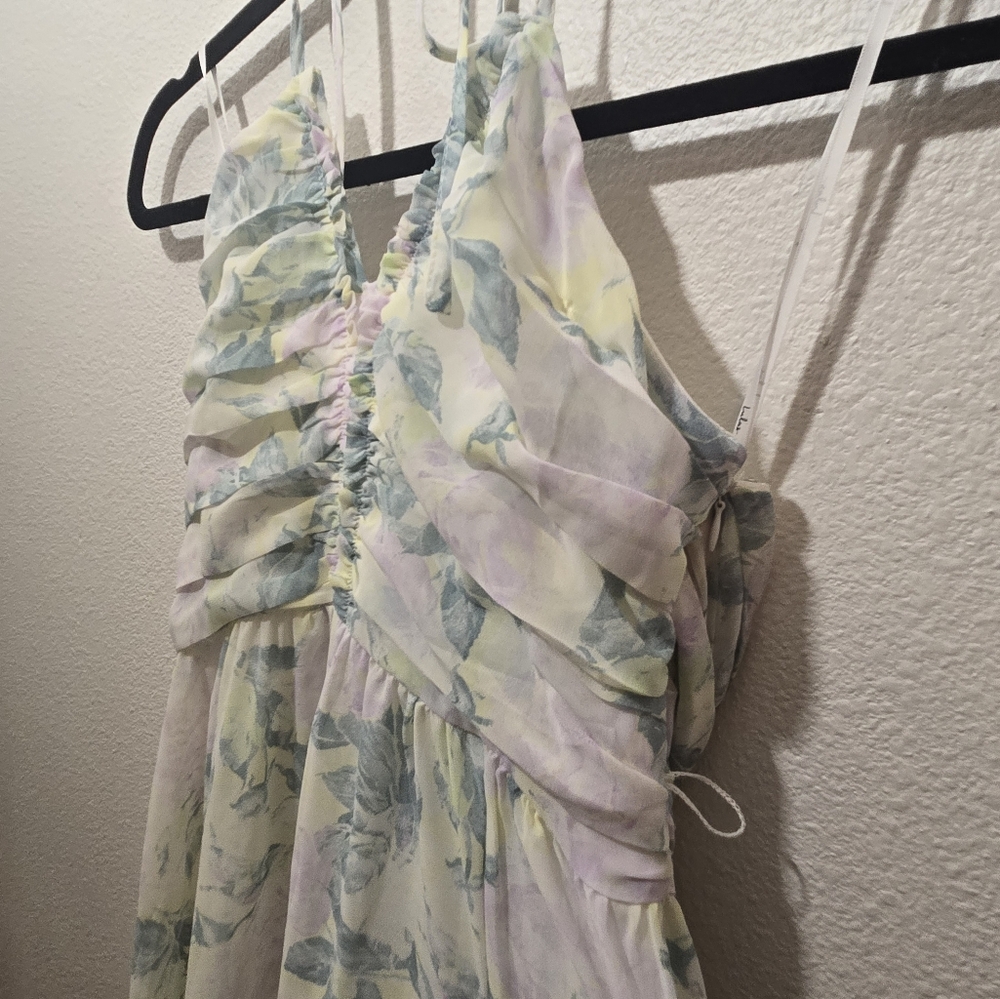 Lulus NWT Efortlessly Abloom Green Multi Floral Ruched Halter Maxi Dress Medium - Picture 5 of 15